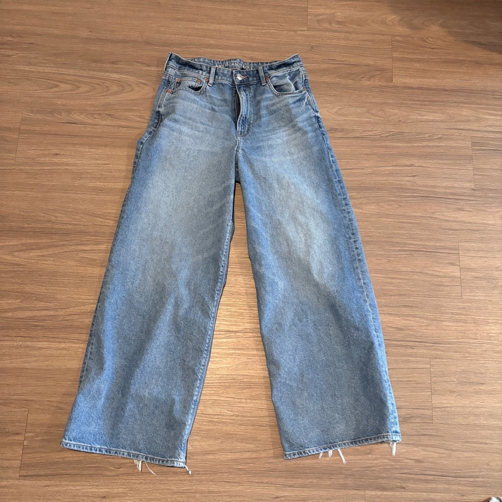 American Eagle Strigid jeans